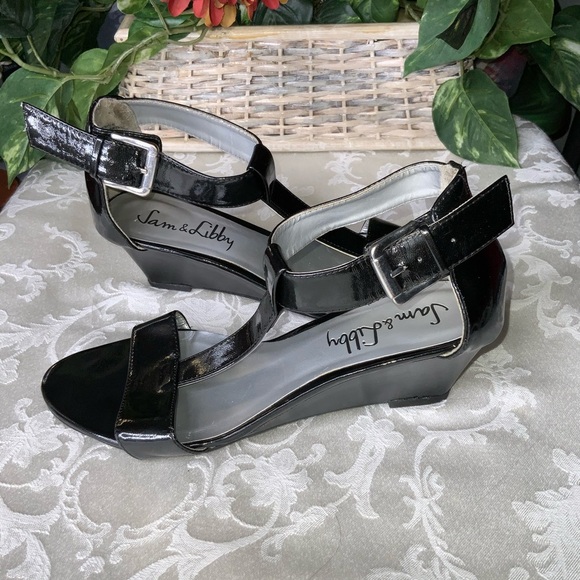 Sam & Libby Black Patent Faux Leather Open Toe 2.5” Wedge Sandals 8.5 - Picture 4 of 9